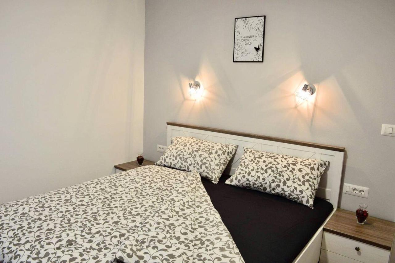 Old Town Apartment Popovic Vrsar Buitenkant foto