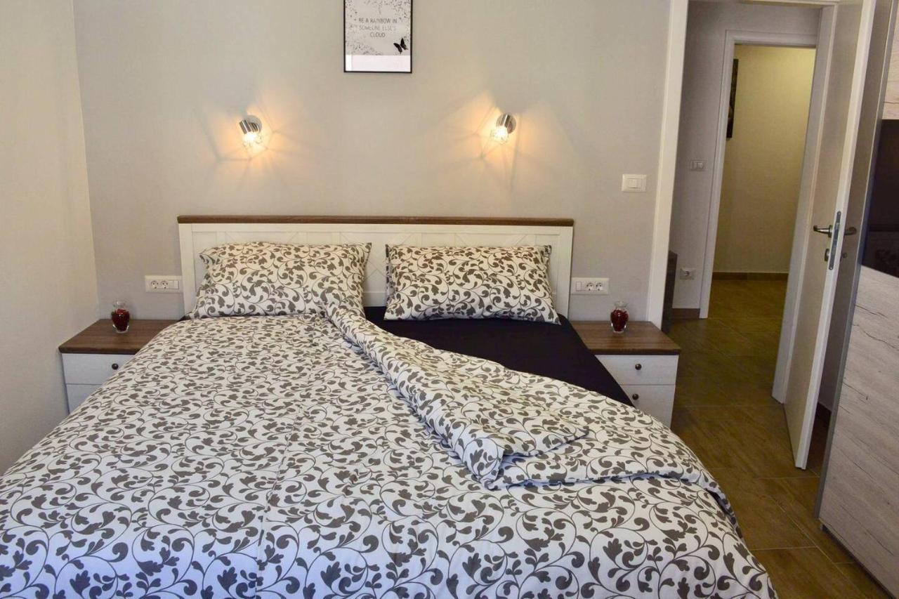 Old Town Apartment Popovic Vrsar Buitenkant foto